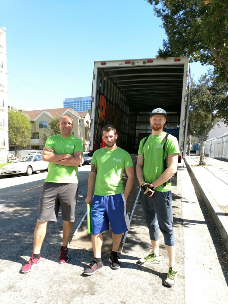 2026 01 puremovers.com lifestyle experienced movers truck v1