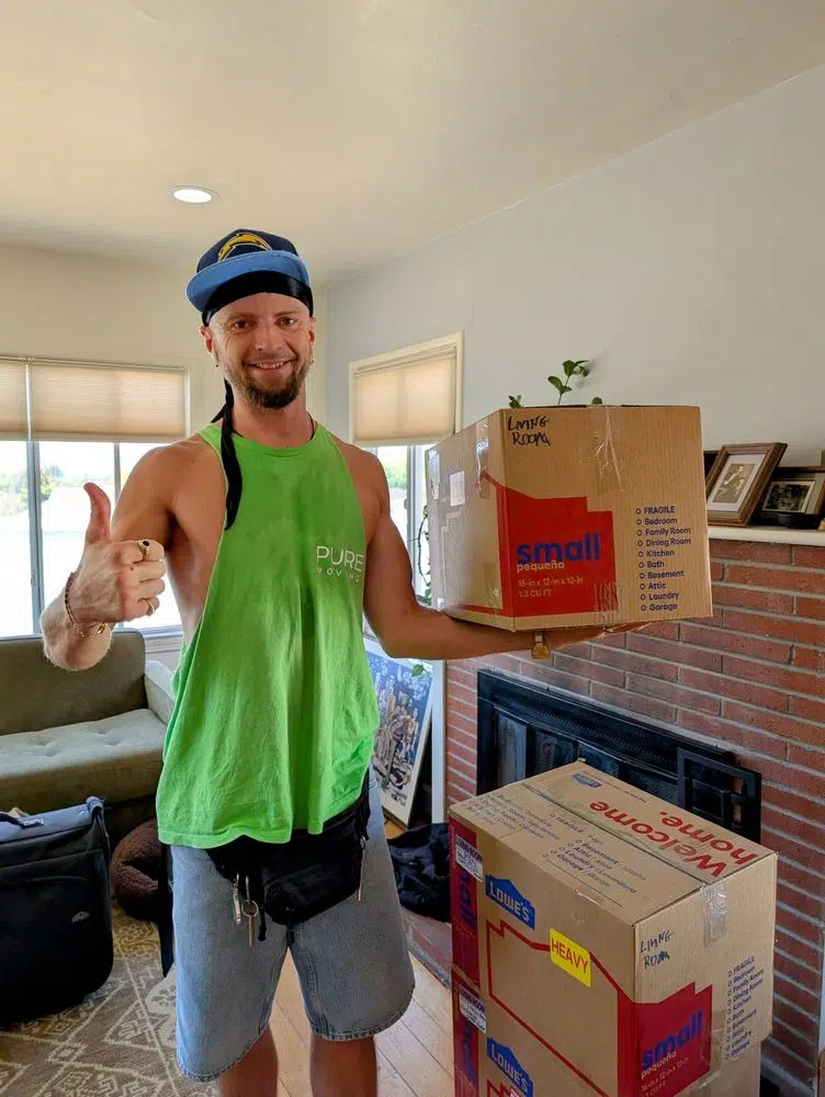 Movers Los Angeles team unloading crates during scheduled move-in